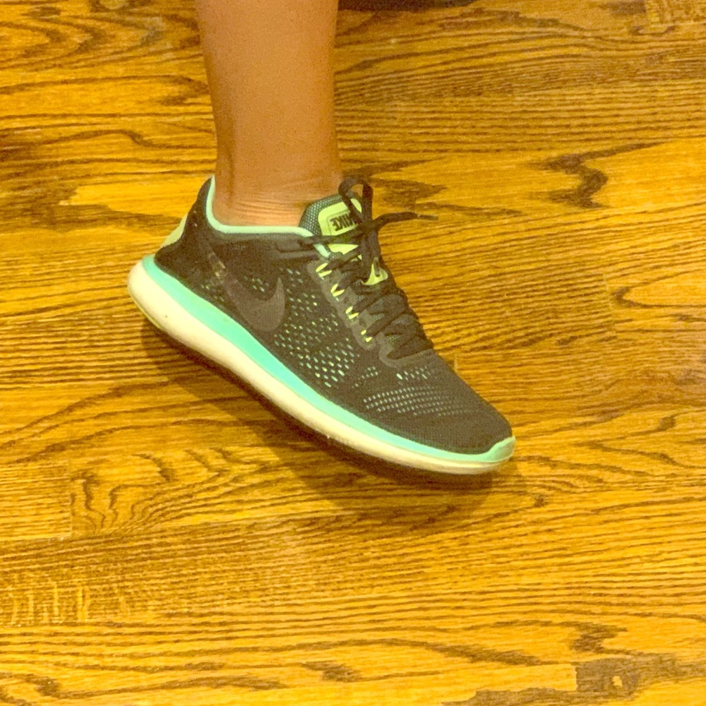 Nike running shoes in excellent condition